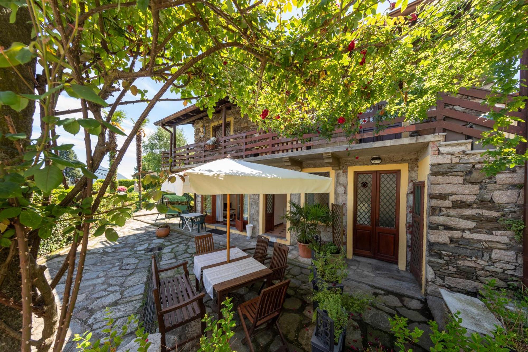 סטרסה Villa Lucciola מראה חיצוני תמונה